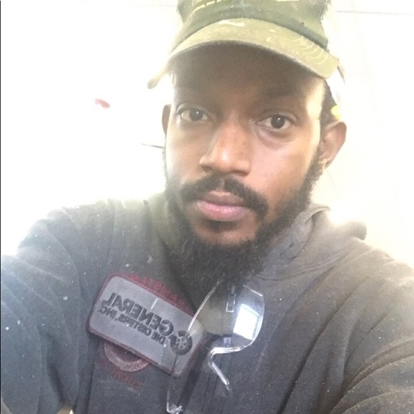 Meet your Posher, Clarence - Picture 1 of 1